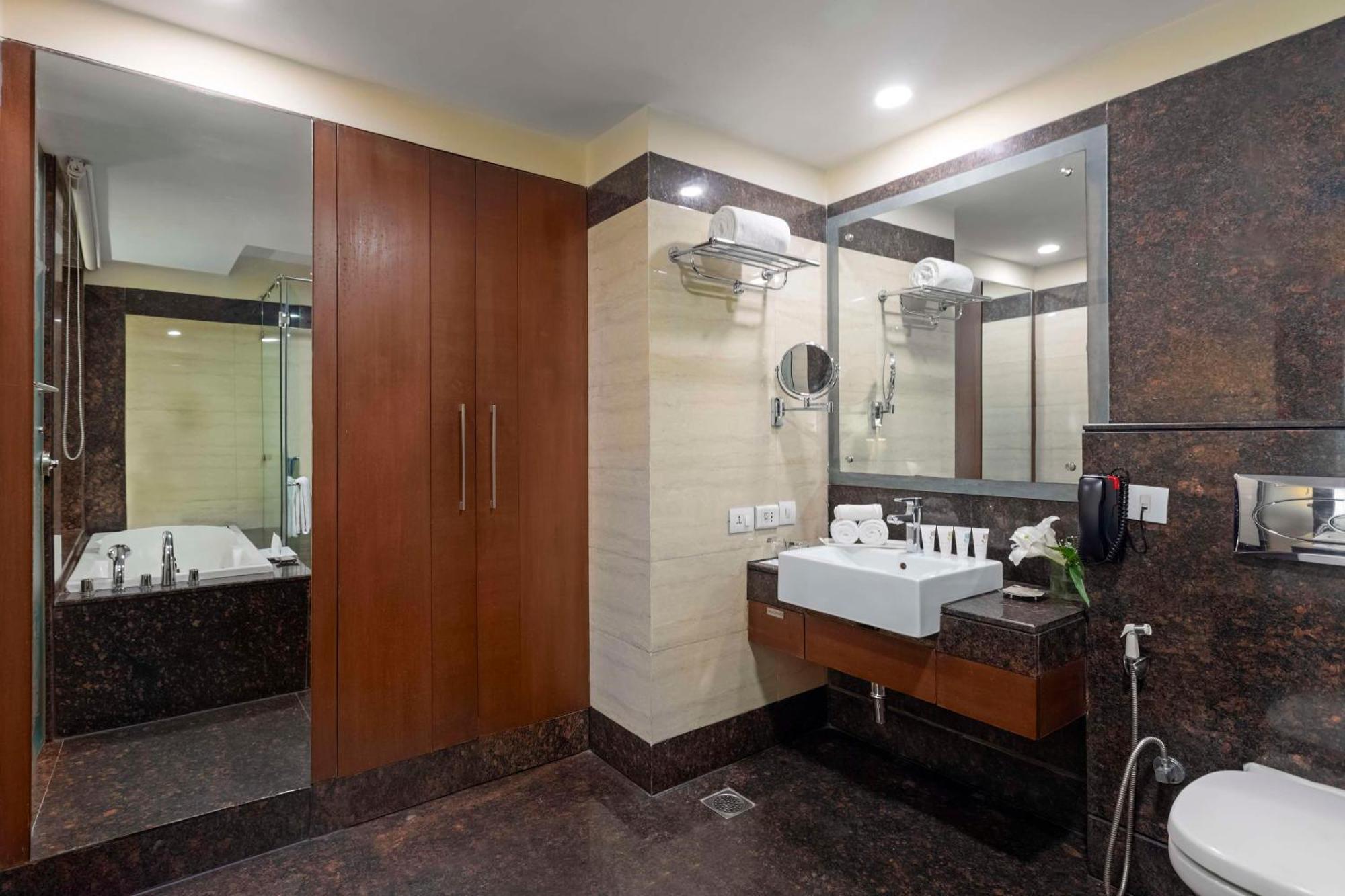 Country Inn & Suites By Radisson, Gurugram Sector 12 Гургаон Екстериор снимка
