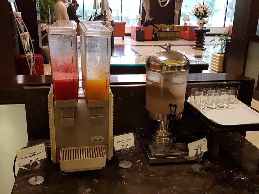 Country Inn & Suites By Radisson, Gurugram Sector 12 Гургаон Екстериор снимка