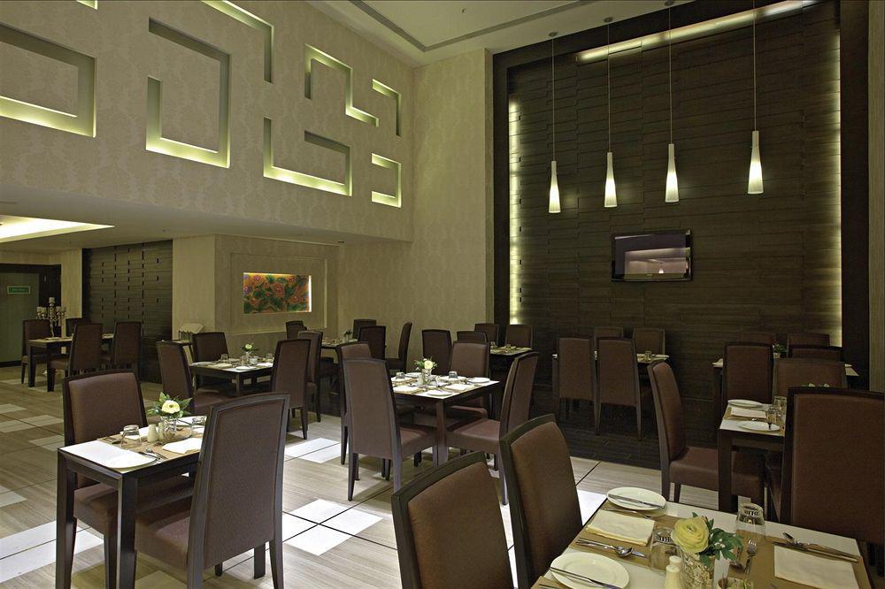 Country Inn & Suites By Radisson, Gurugram Sector 12 Гургаон Екстериор снимка